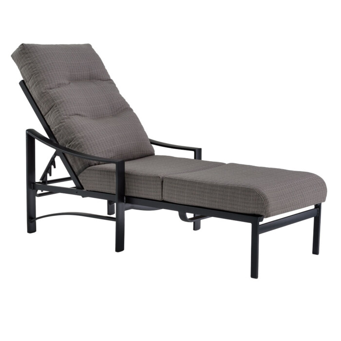 Kenzo Chaise Lounge with Arms