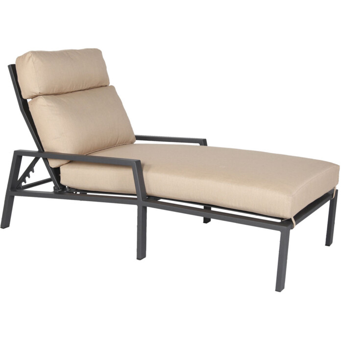 Aris Chaise Lounge