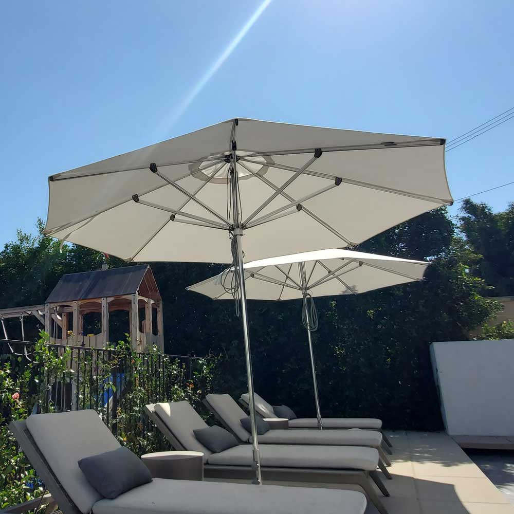 880FM Commercial Grade Umbrella