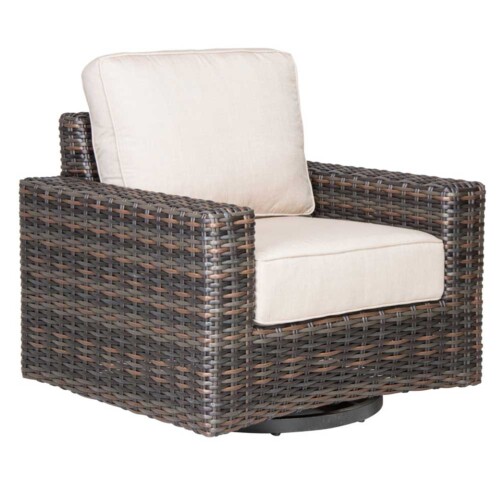 oceanside-wicker-cushioned-swivel-club-chair